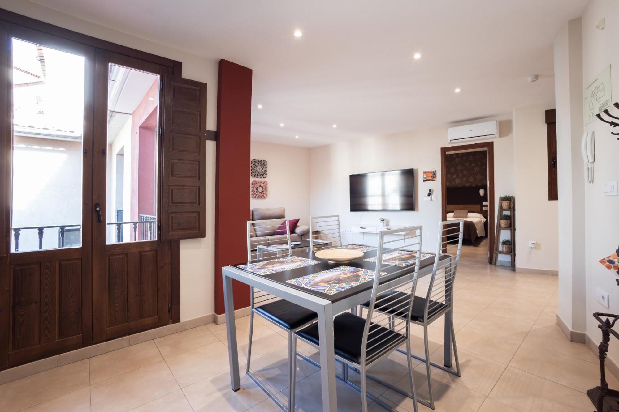 Apartamentos Reyes Catolicos Гранада Екстериор снимка